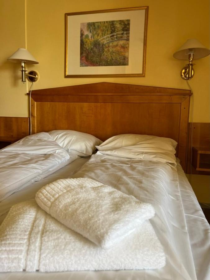 Ovre Sem Gard Hotel Asker Eksteriør billede